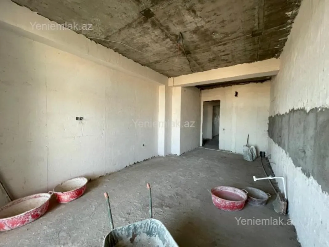 Satılır 4 otaqlı yeni tikili 215 m²