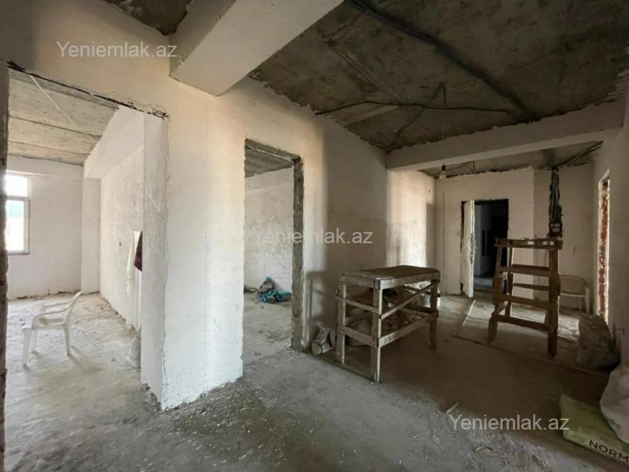 Satılır 4 otaqlı yeni tikili 215 m²