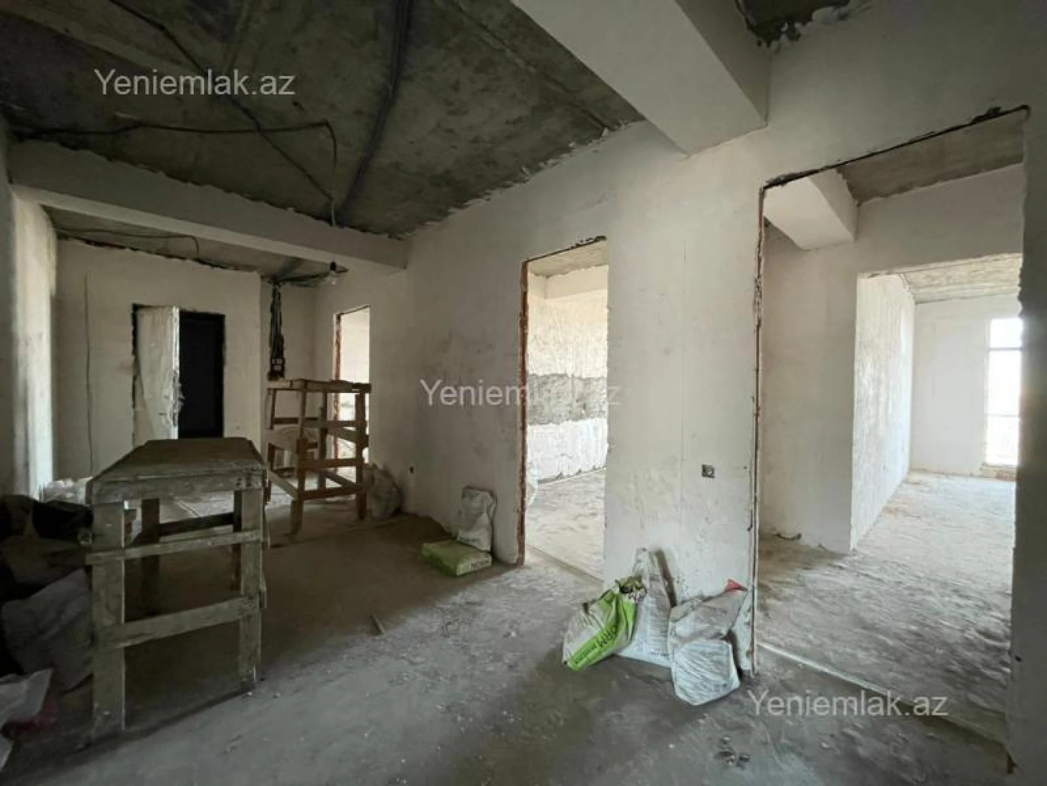 Satılır 4 otaqlı yeni tikili 215 m²