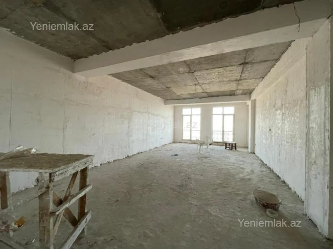 Satılır 4 otaqlı yeni tikili 215 m²