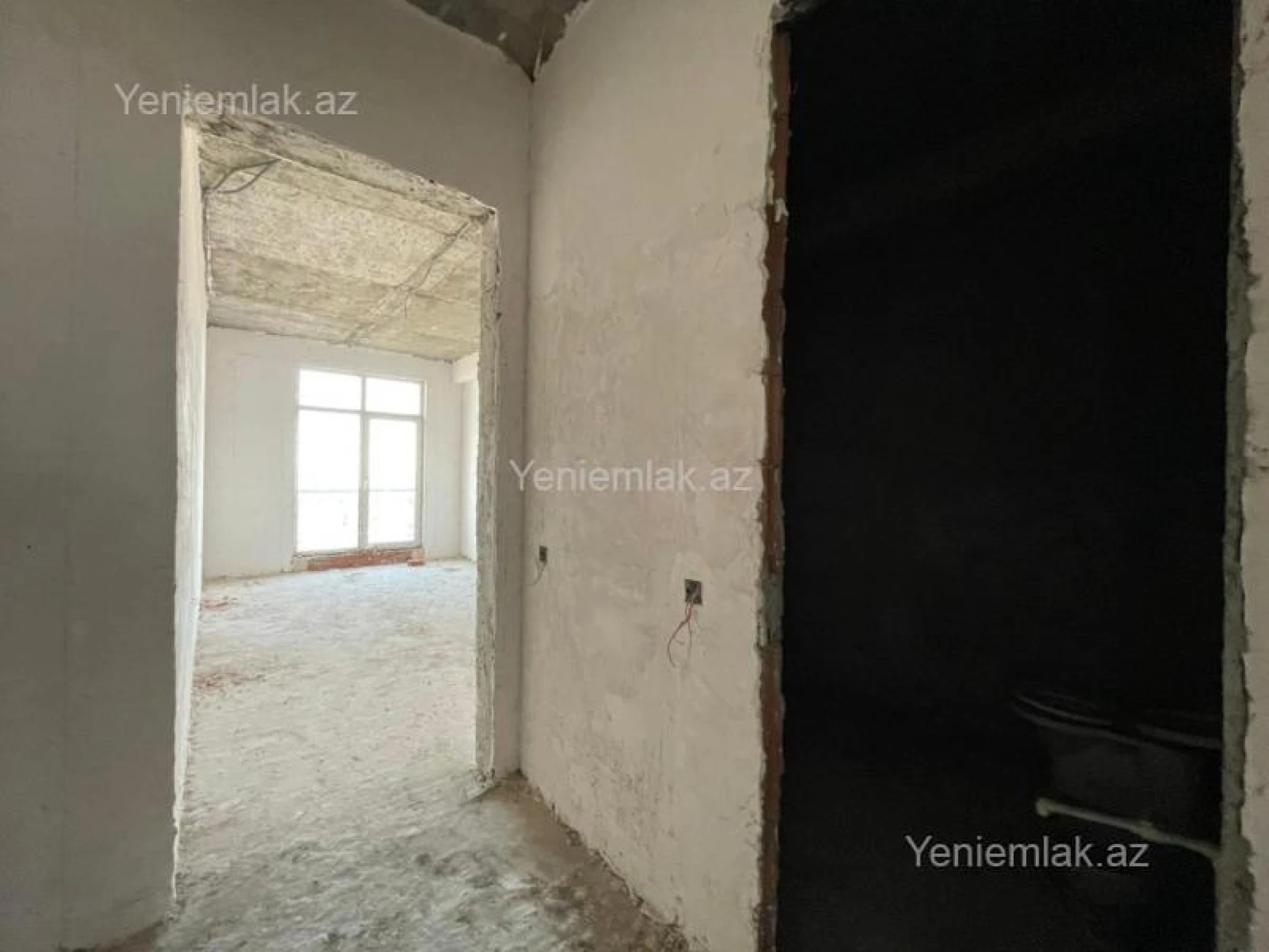 Satılır 4 otaqlı yeni tikili 215 m²