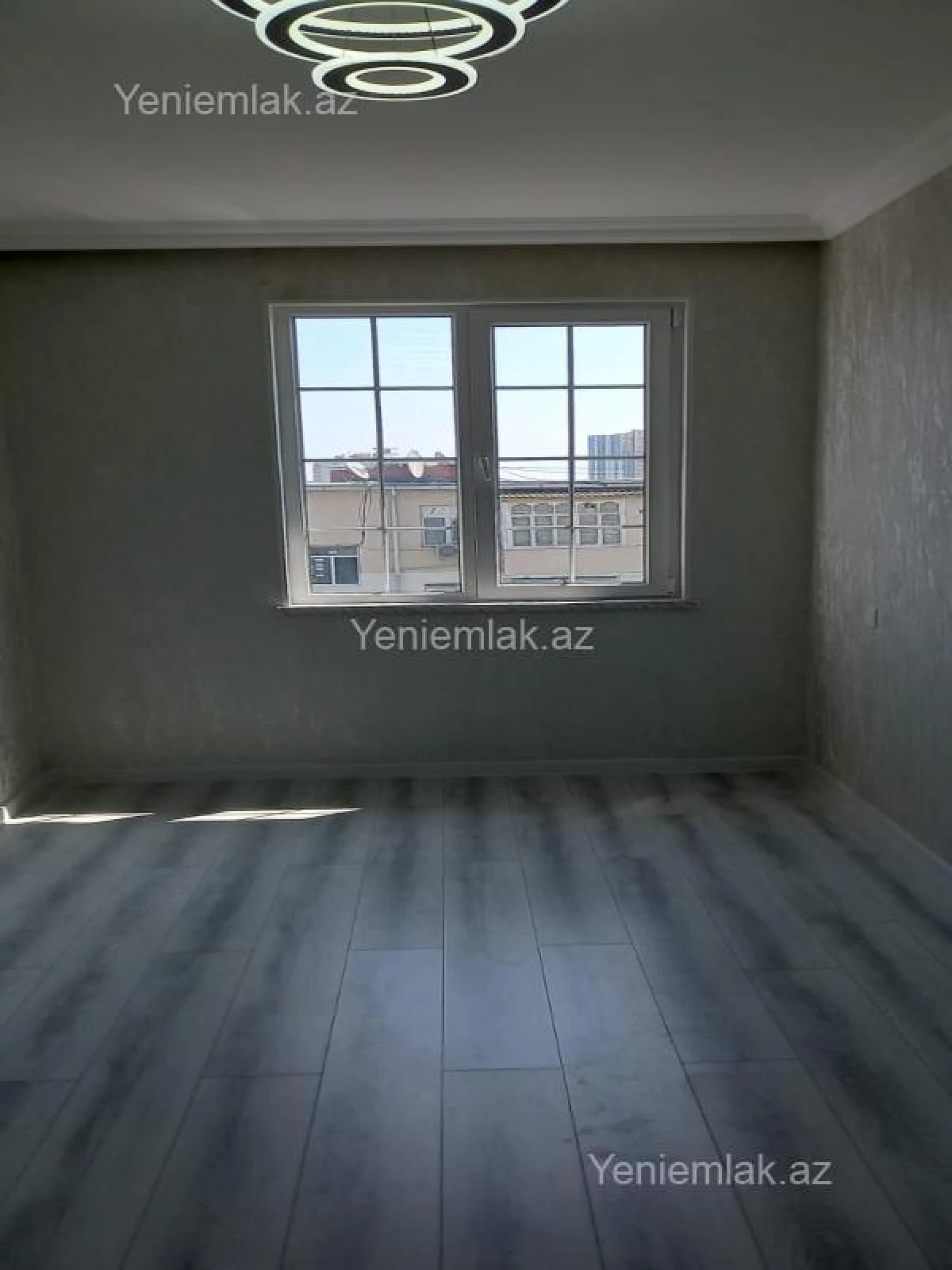 Satılır 3 otaqlı köhnə tikili 55 m²