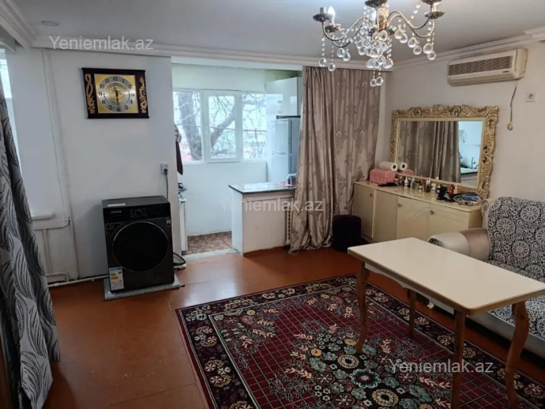 Satılır 2 otaqlı köhnə tikili 45 m²