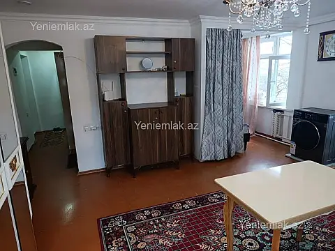 Satılır 2 otaqlı köhnə tikili 45 m²
