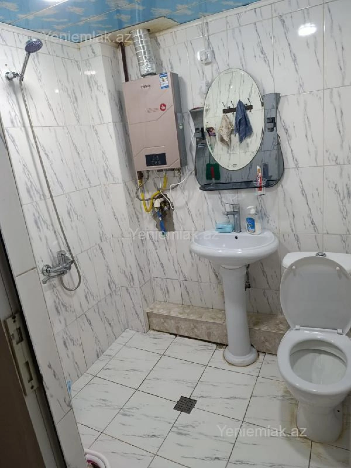 Satılır 2 otaqlı köhnə tikili 45 m²