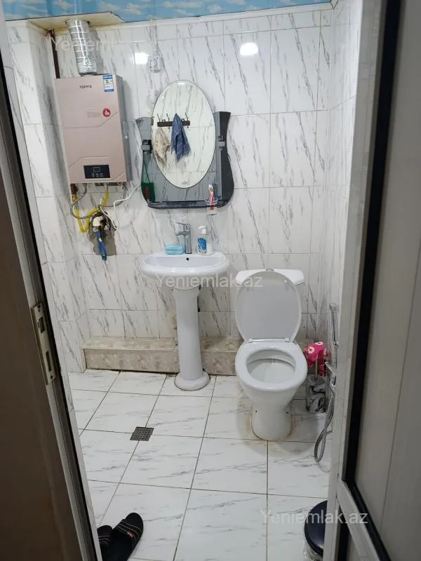 Satılır 2 otaqlı köhnə tikili 45 m²