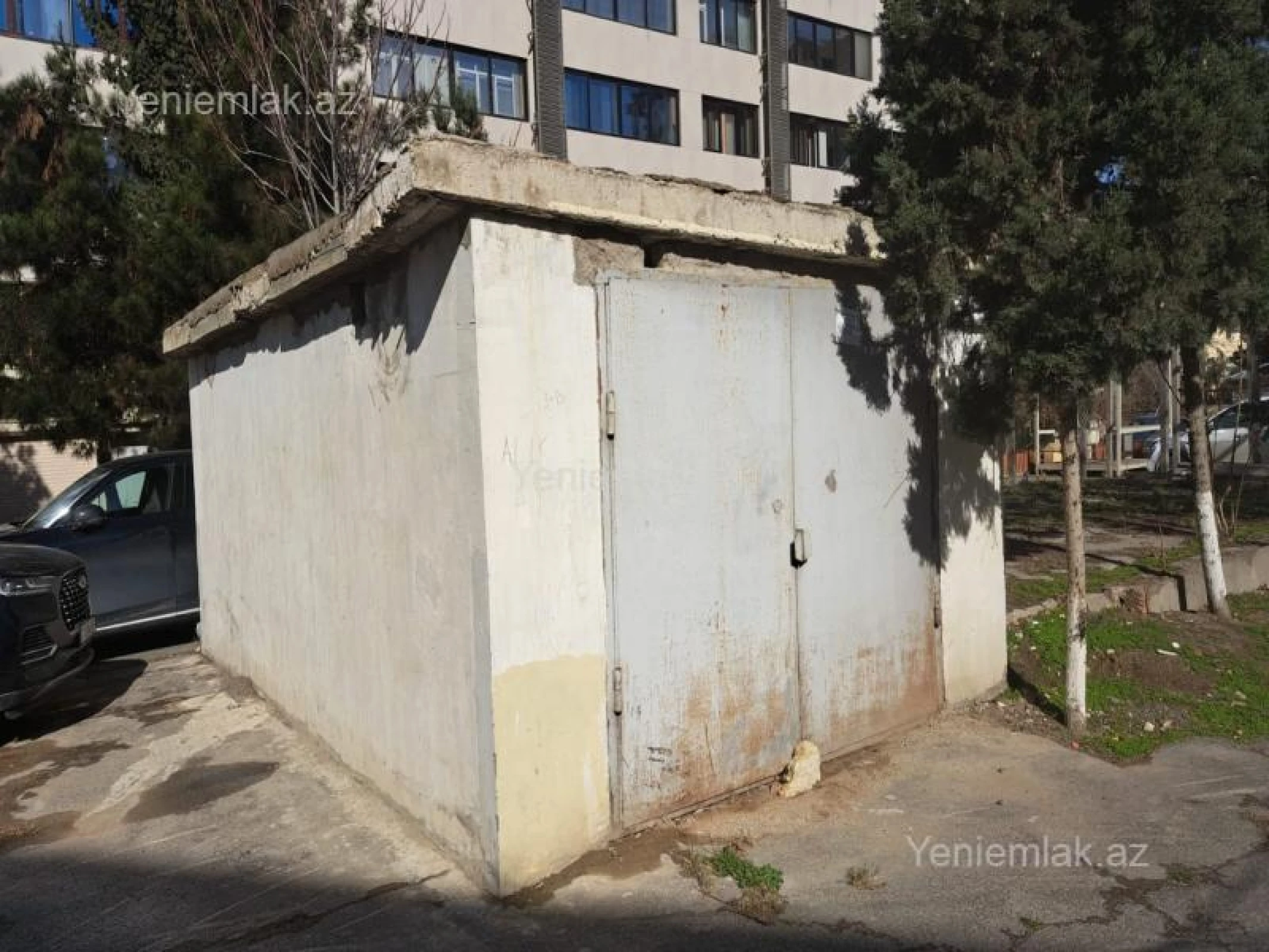 Satılır 2 otaqlı köhnə tikili 76 m²