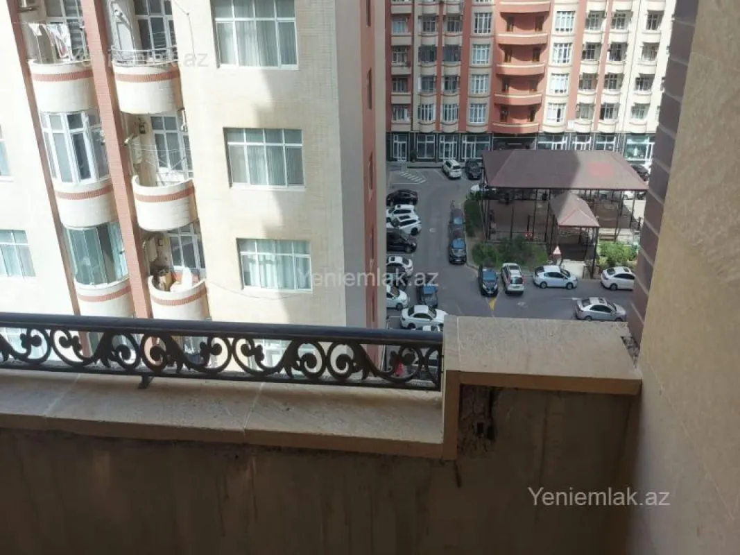 Satılır 3 otaqlı yeni tikili 141 m²