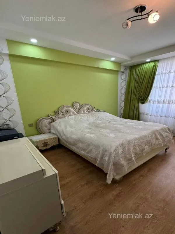 Satılır 3 otaqlı yeni tikili 114 m²