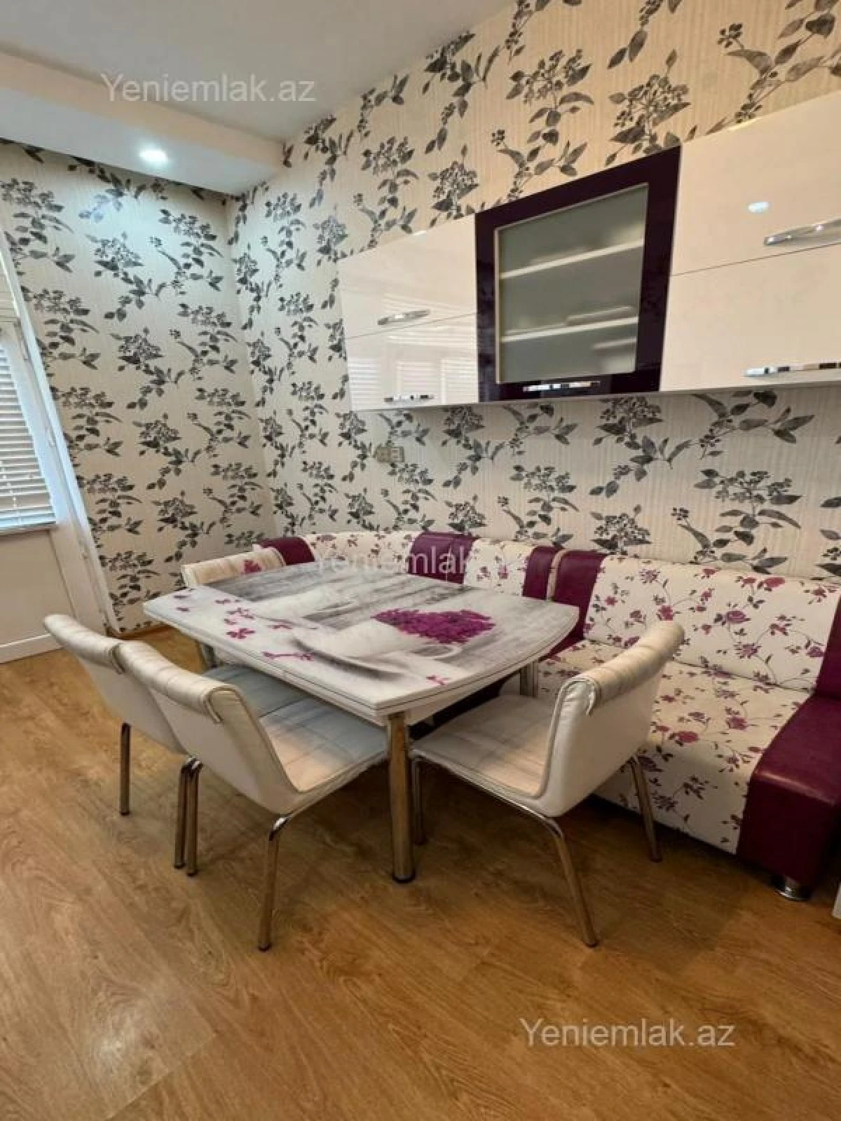 Satılır 3 otaqlı yeni tikili 114 m²