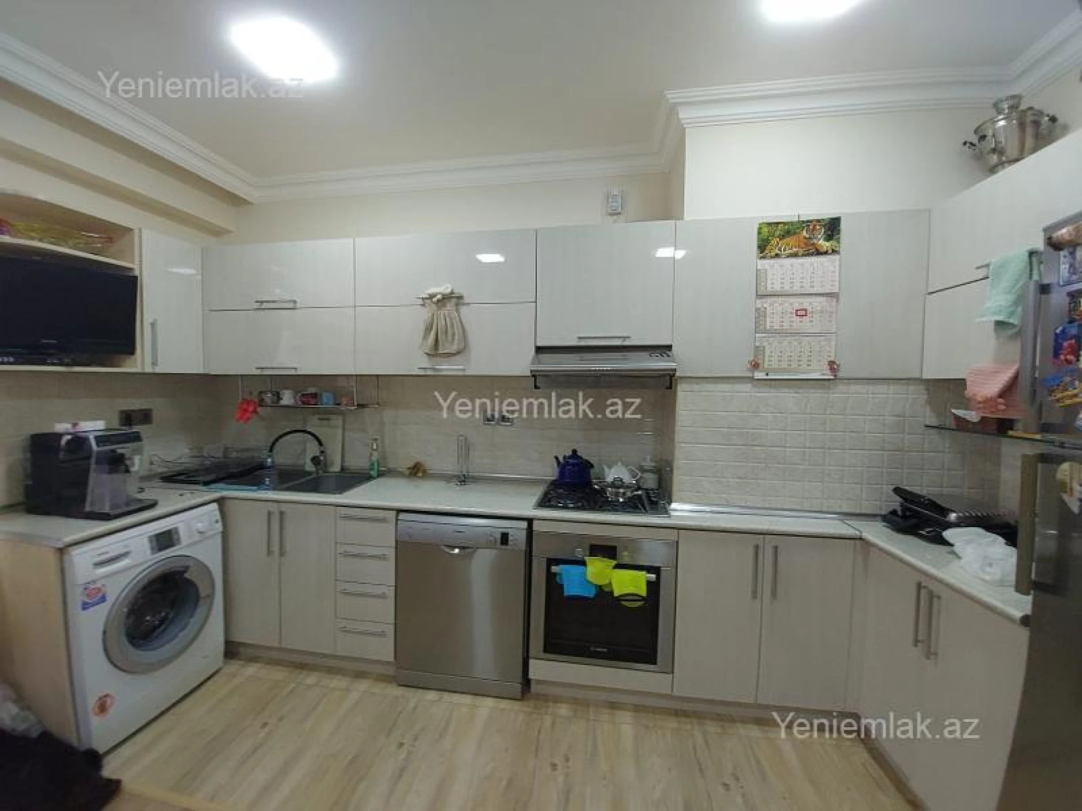 Satılır 4 otaqlı yeni tikili 142 m²