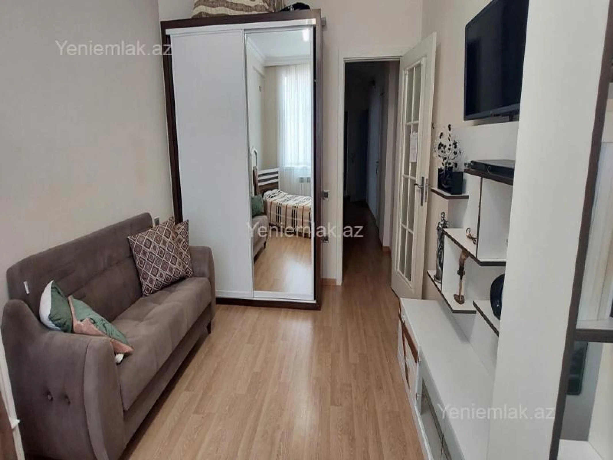 Satılır 4 otaqlı yeni tikili 142 m²