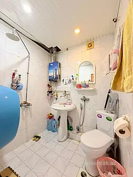 Satılır 3 otaqlı köhnə tikili 60 m²