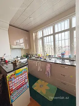 Satılır 3 otaqlı köhnə tikili 60 m²