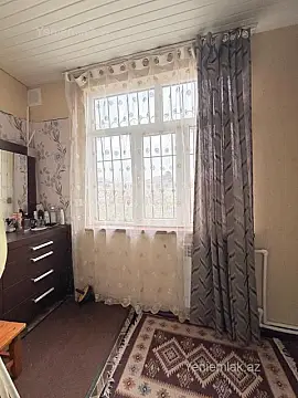 Satılır 3 otaqlı köhnə tikili 60 m²
