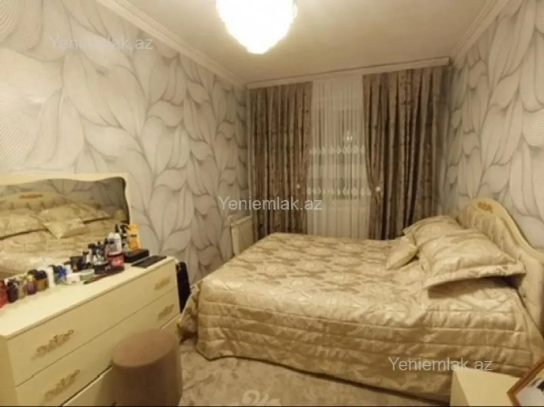 Satılır 3 otaqlı köhnə tikili 85 m²