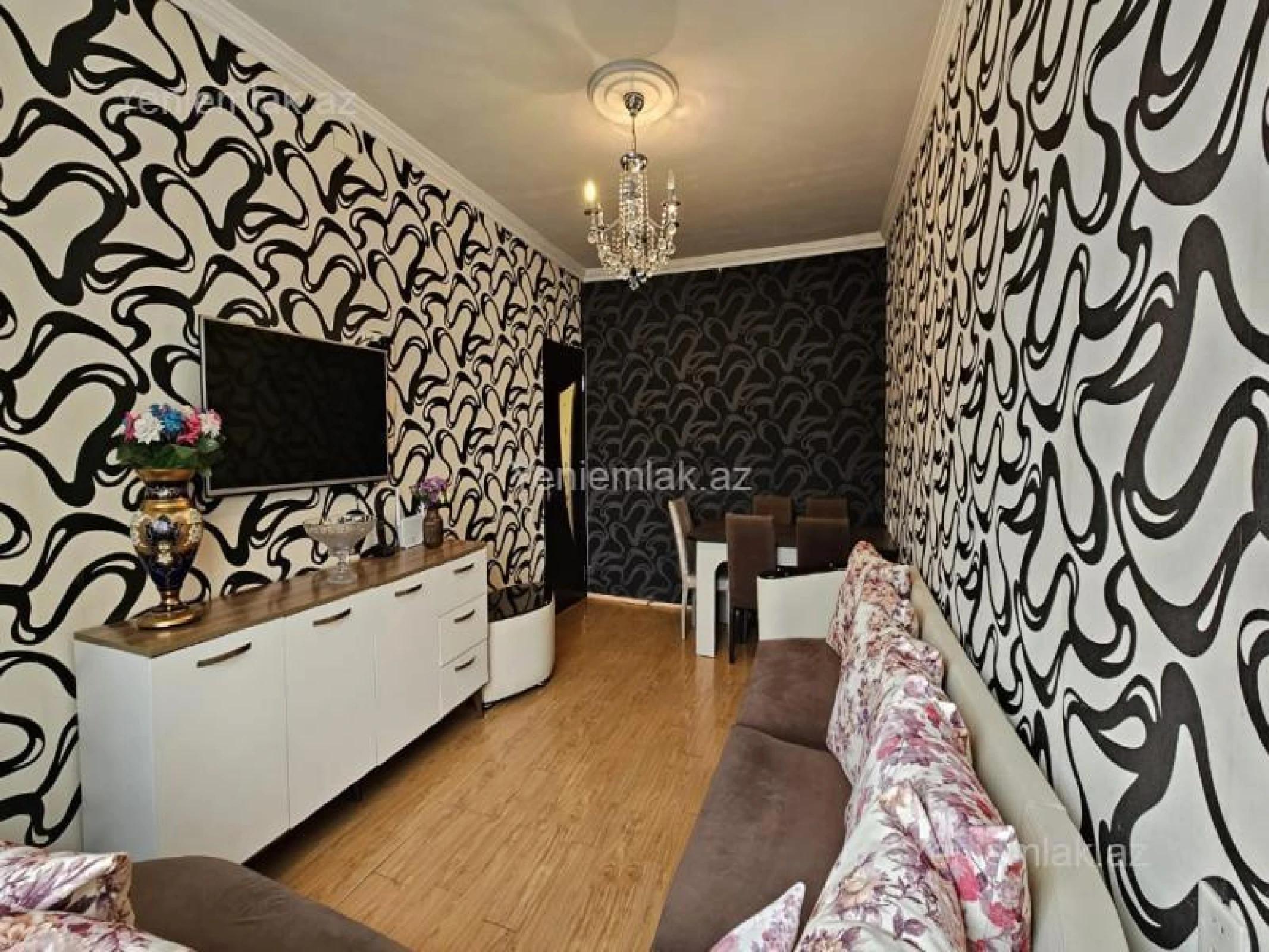 Satılır 2 otaqlı yeni tikili 60 m²