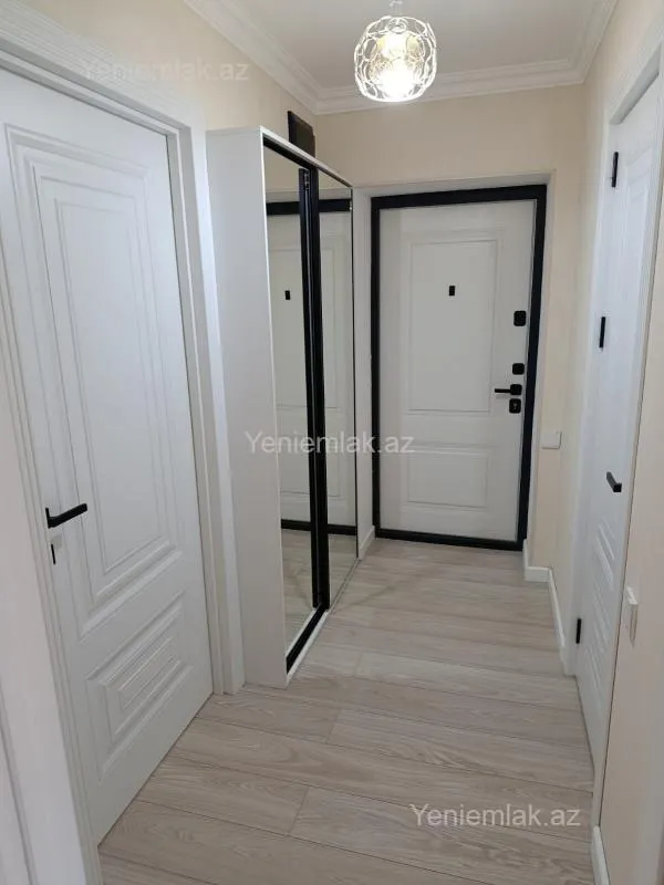 Satılır 3 otaqlı köhnə tikili 75 m²