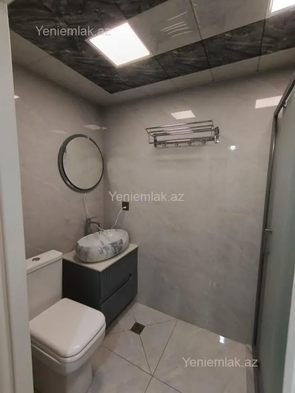 Satılır 3 otaqlı köhnə tikili 75 m²