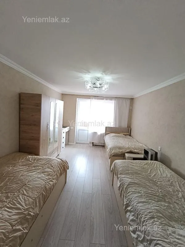 Satılır 3 otaqlı köhnə tikili 75 m²