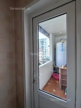 Satılır 4 otaqlı köhnə tikili 110 m²