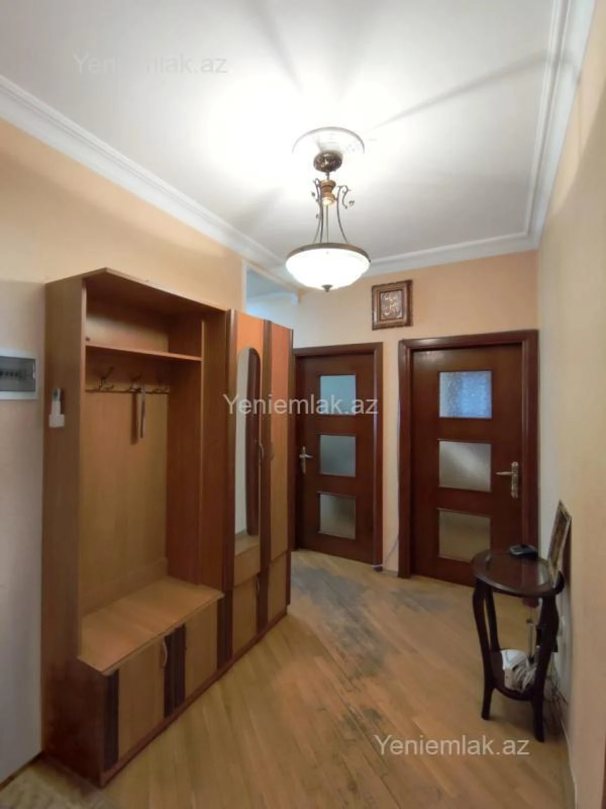 Satılır 4 otaqlı köhnə tikili 110 m²