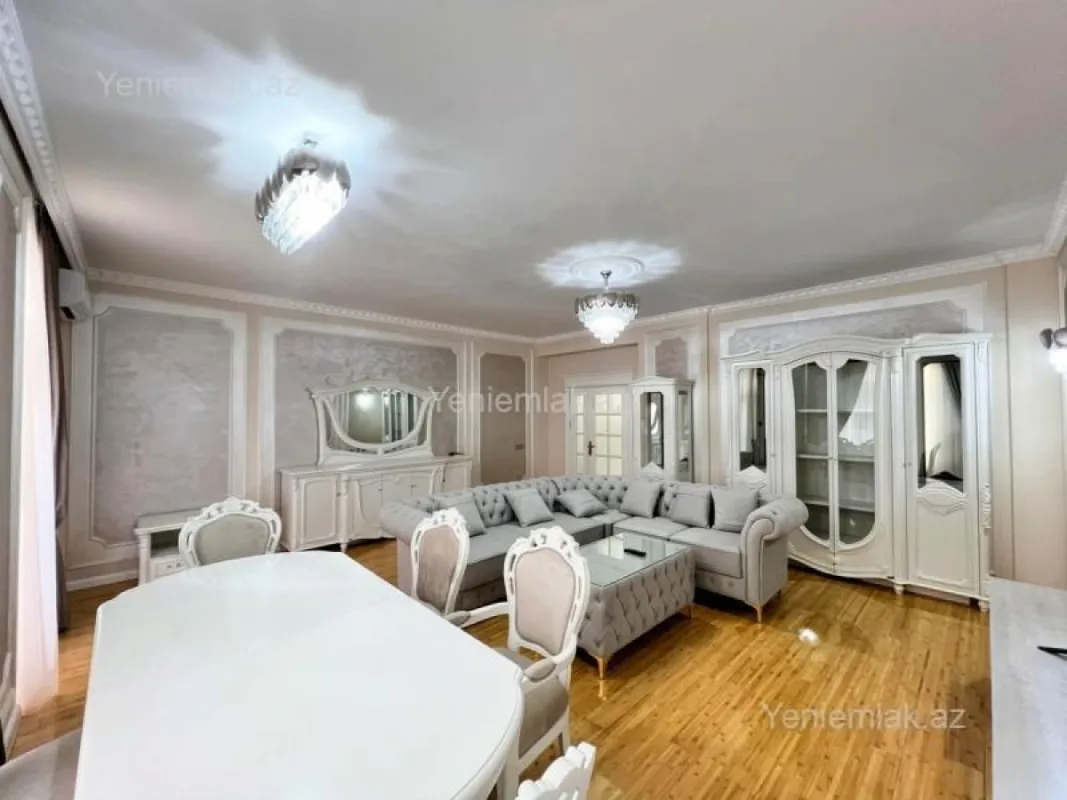 Satılır 4 otaqlı yeni tikili 216 m²