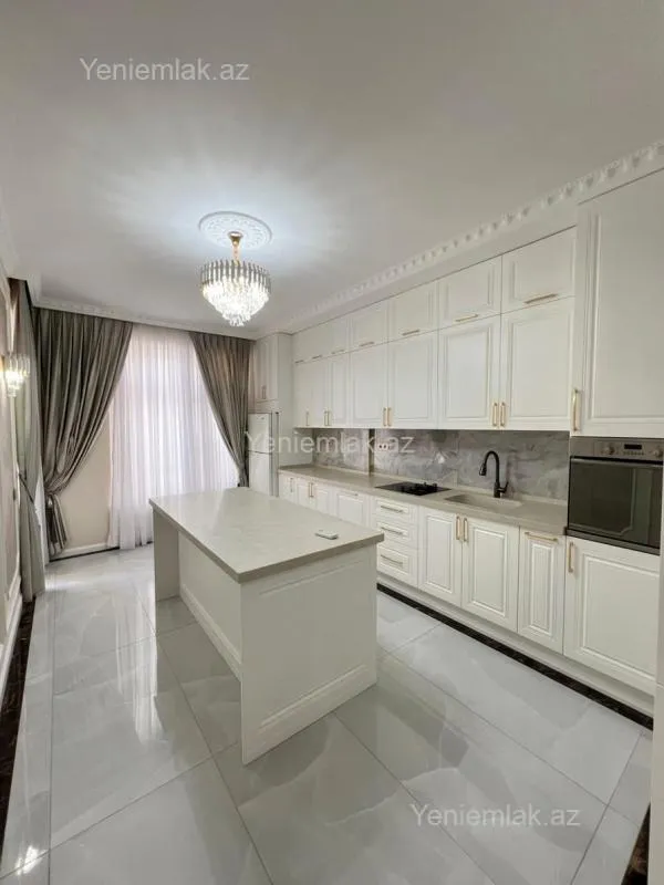 Satılır 4 otaqlı yeni tikili 216 m²