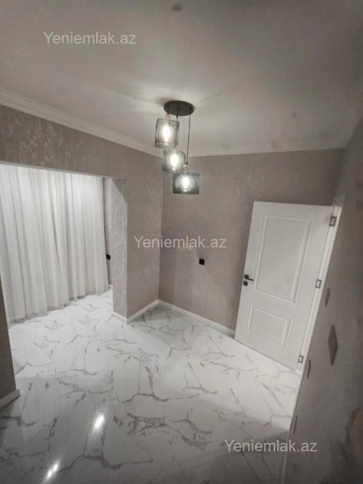 Satılır 2 otaqlı köhnə tikili 55 m²