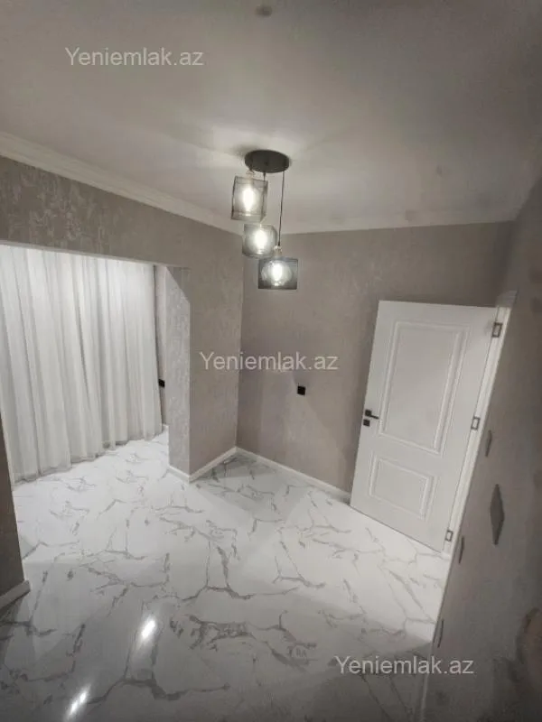 Satılır 2 otaqlı köhnə tikili 55 m²