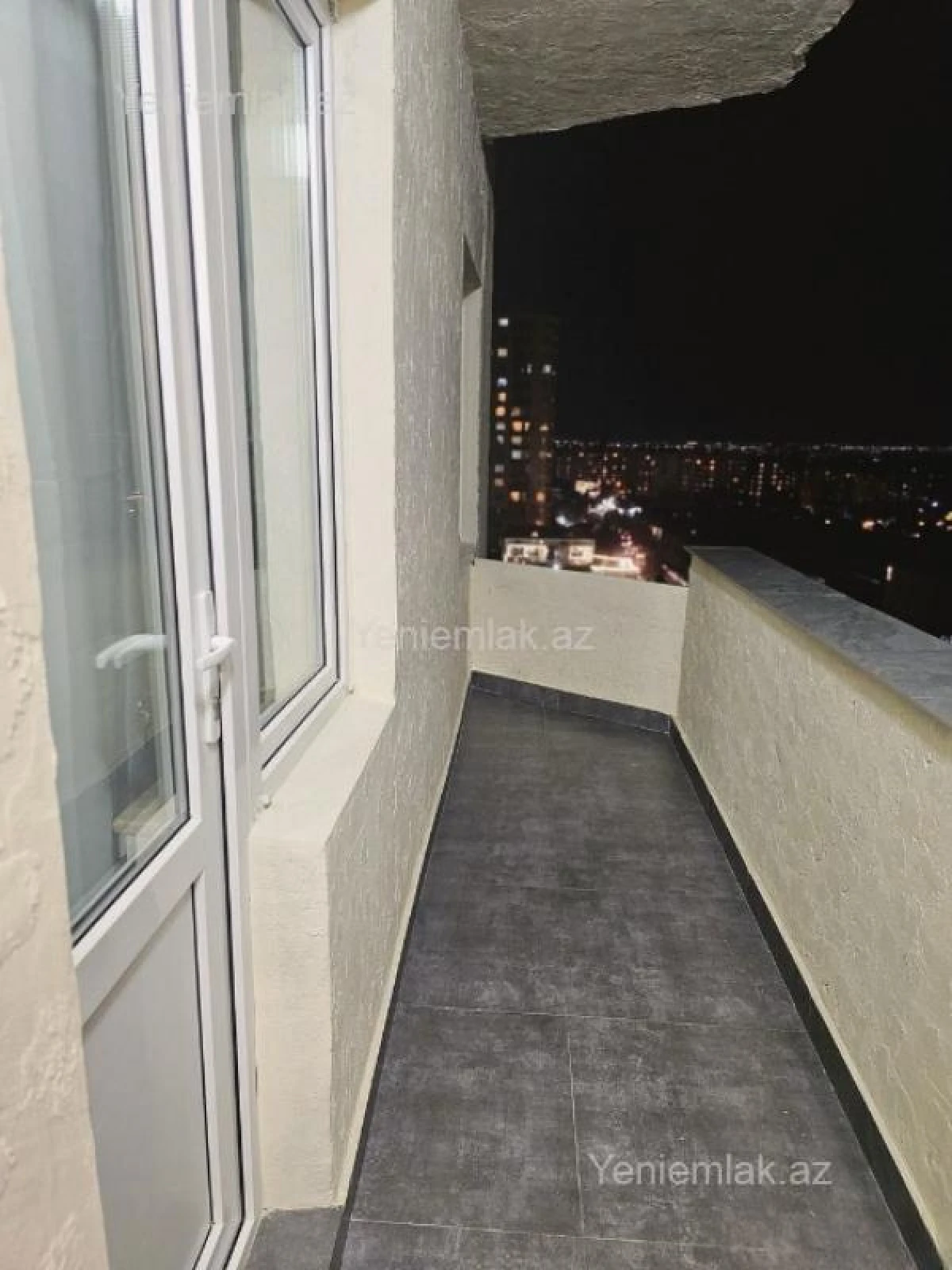 Satılır 2 otaqlı köhnə tikili 55 m²
