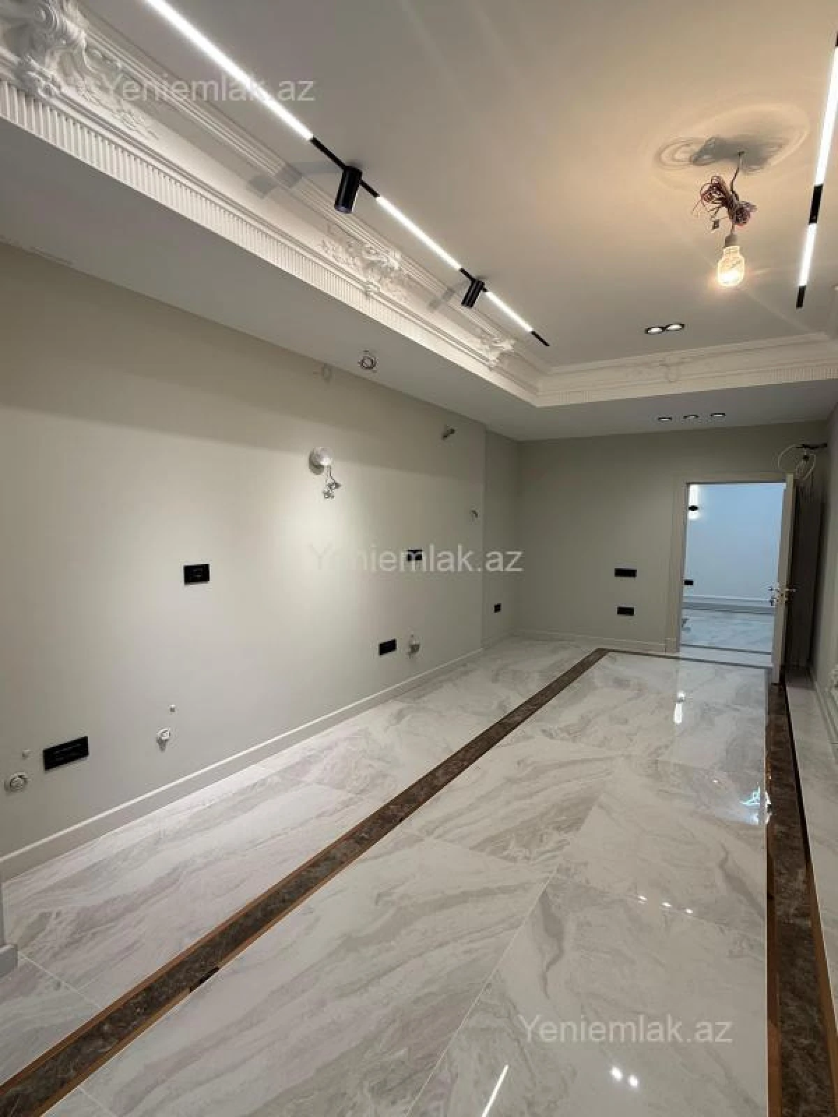 Satılır 3 otaqlı yeni tikili 100 m²