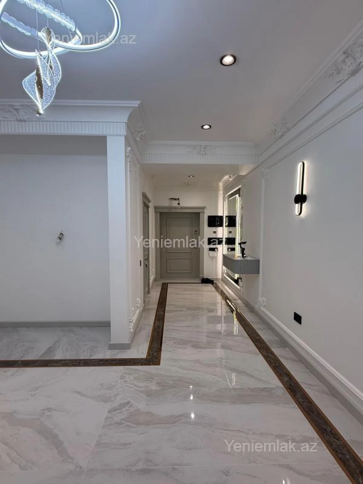 Satılır 3 otaqlı yeni tikili 100 m²