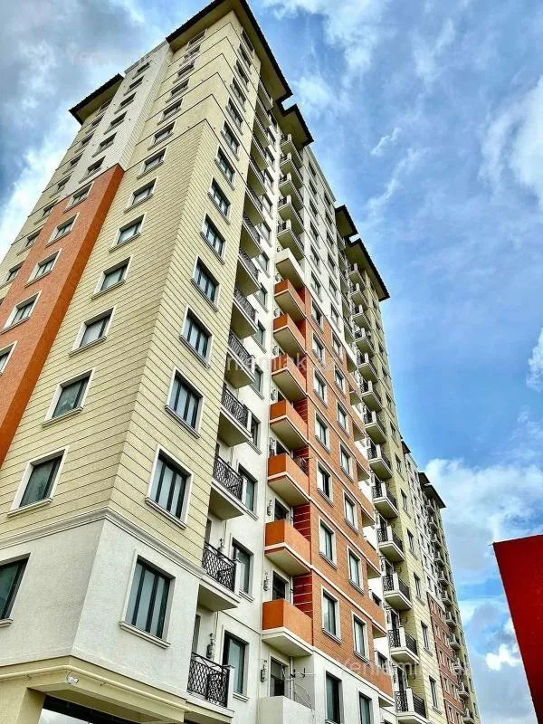 Satılır 3 otaqlı yeni tikili 100 m²