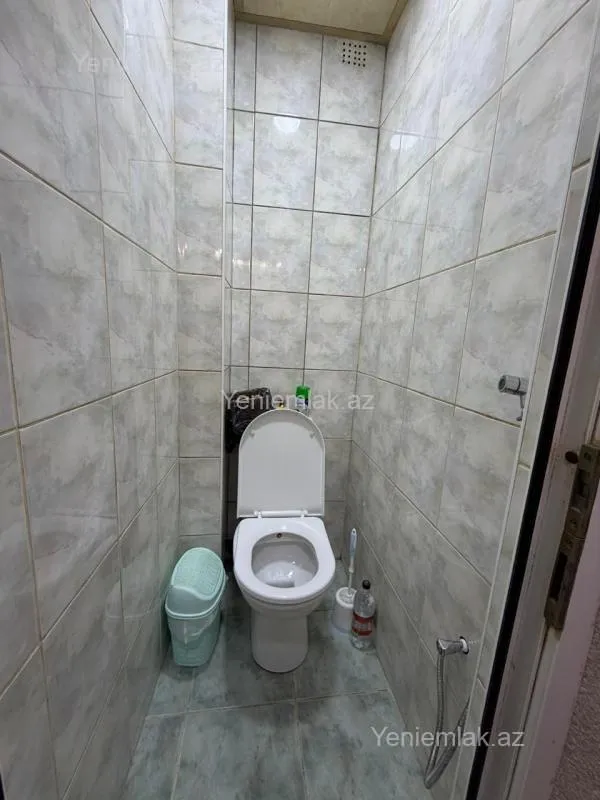 Satılır 2 otaqlı köhnə tikili 60 m²