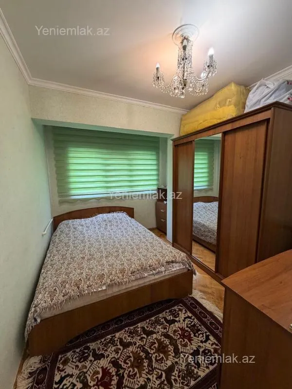 Satılır 2 otaqlı köhnə tikili 60 m²