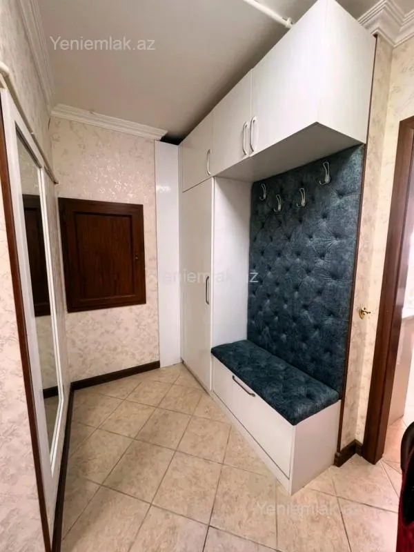 Satılır 2 otaqlı köhnə tikili 60 m²