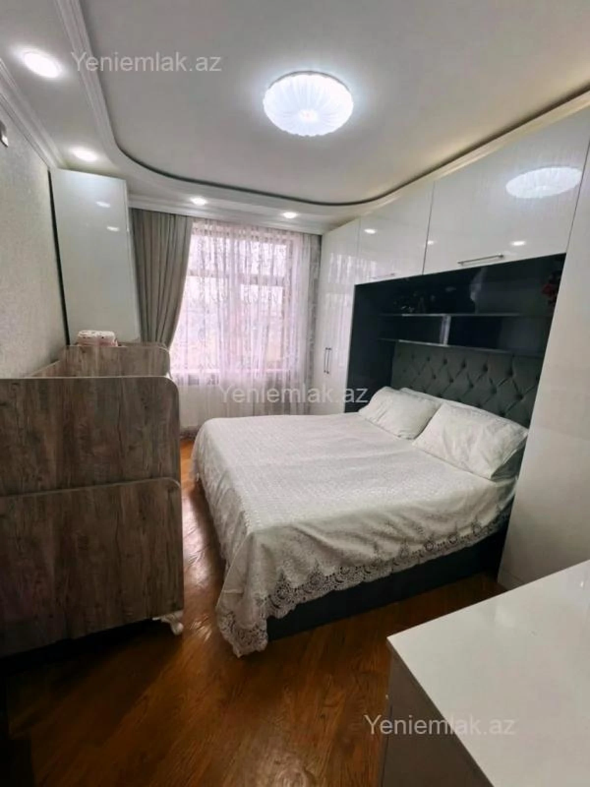 Satılır 2 otaqlı köhnə tikili 60 m²