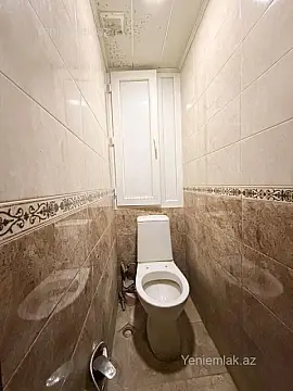 Satılır 4 otaqlı köhnə tikili 100 m²