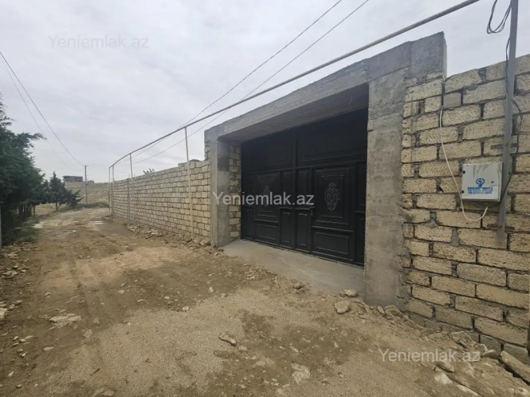 Satılır 6 otaqlı həyət evi 360 m²