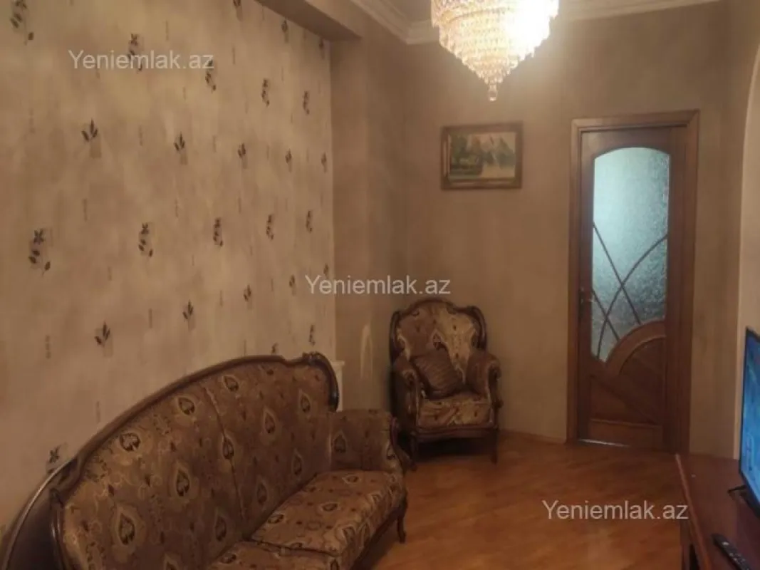 Satılır 3 otaqlı yeni tikili 100 m²