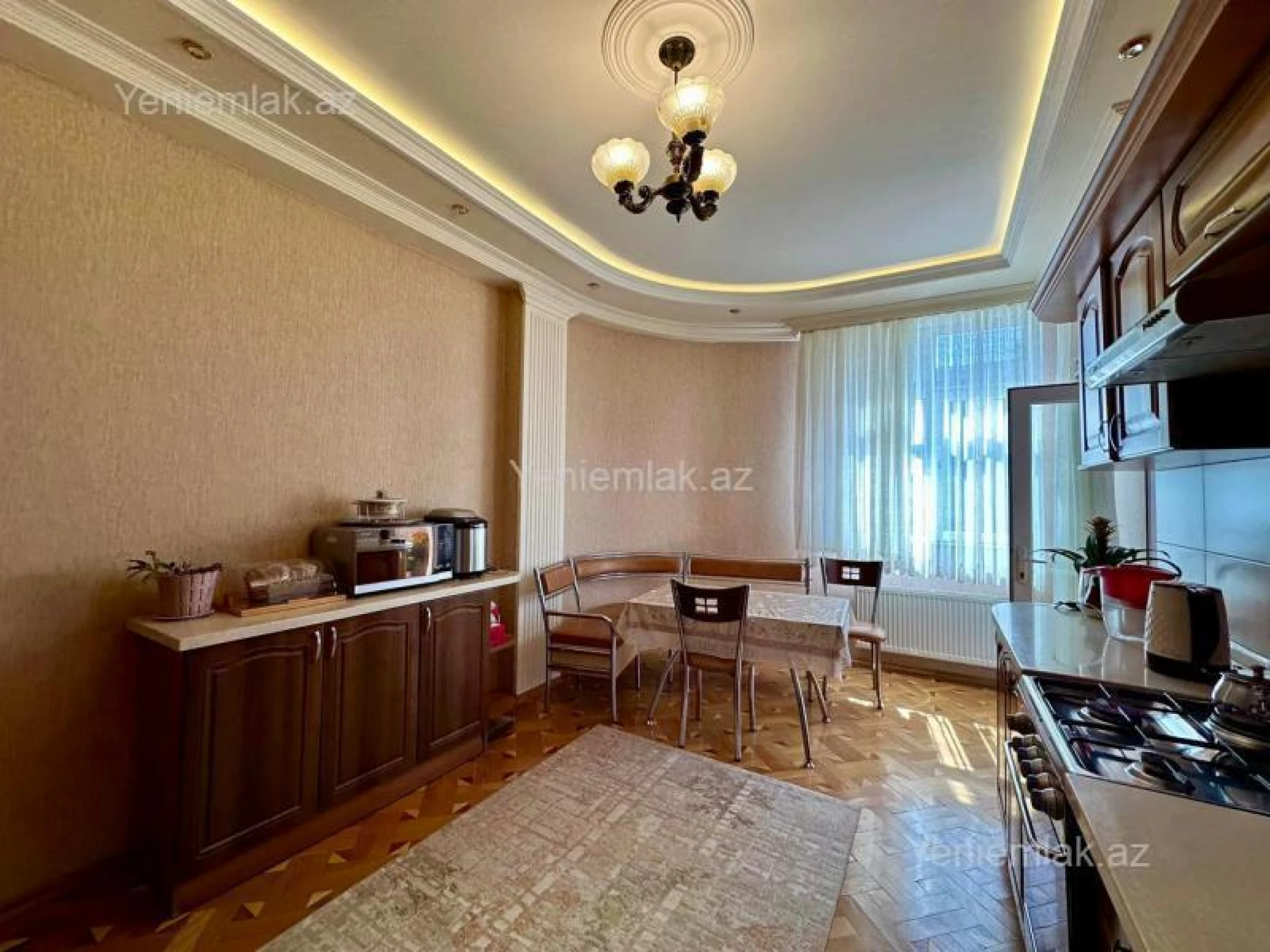 Satılır 3 otaqlı yeni tikili 140 m²
