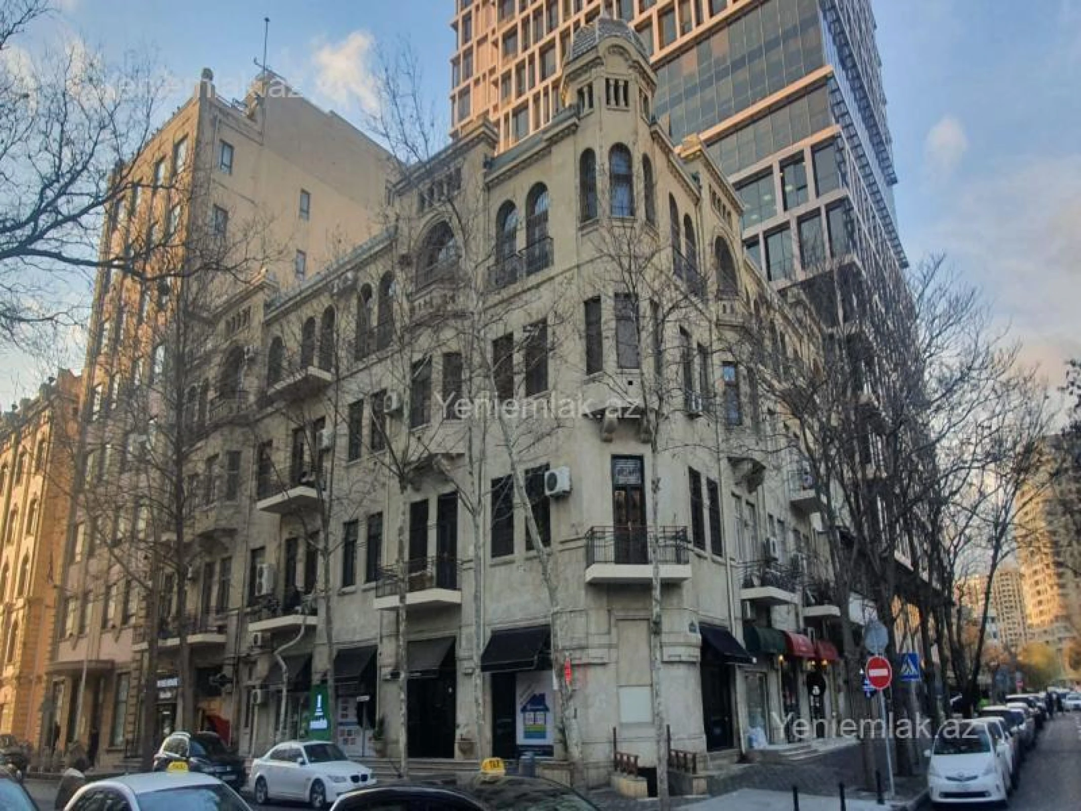 Satılır 5 otaqlı köhnə tikili 200 m²