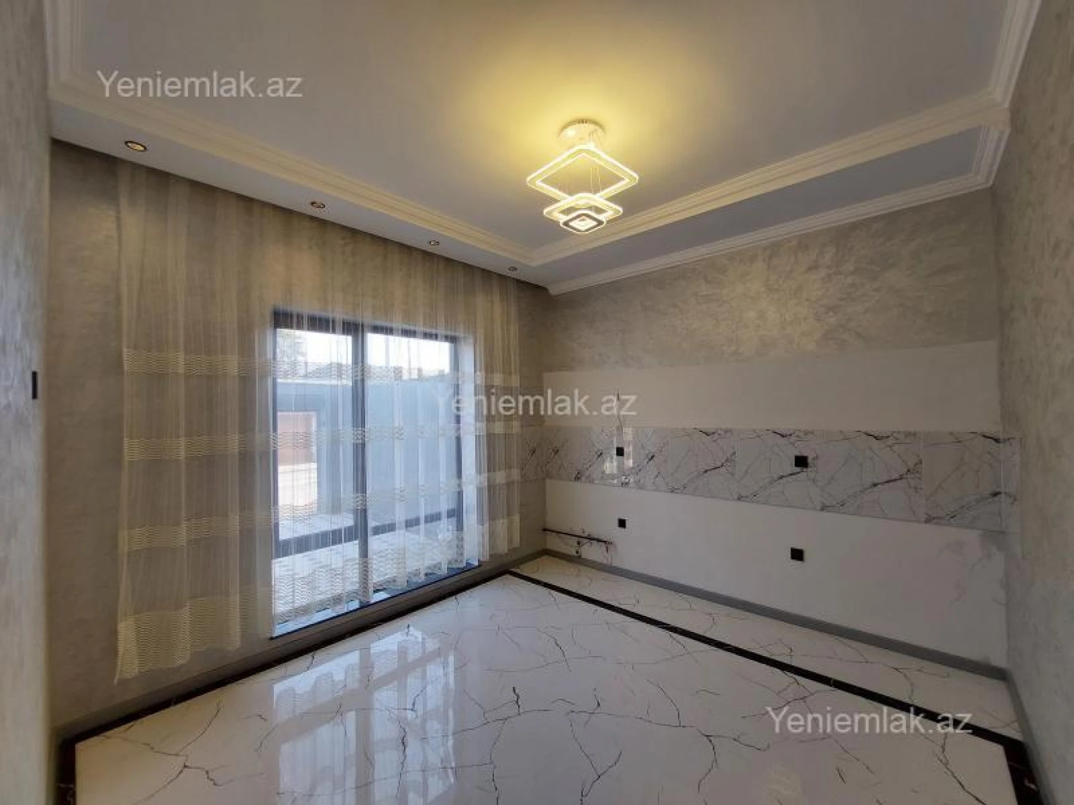Satılır 5 otaqlı həyət evi 20.5 m²