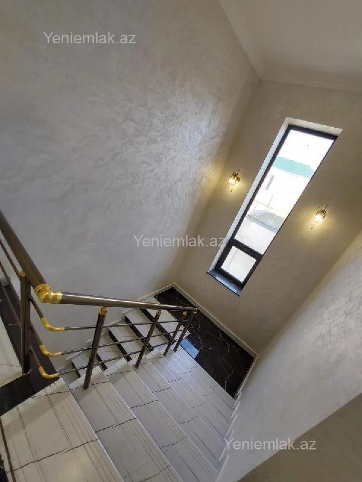 Satılır 5 otaqlı həyət evi 20.5 m²