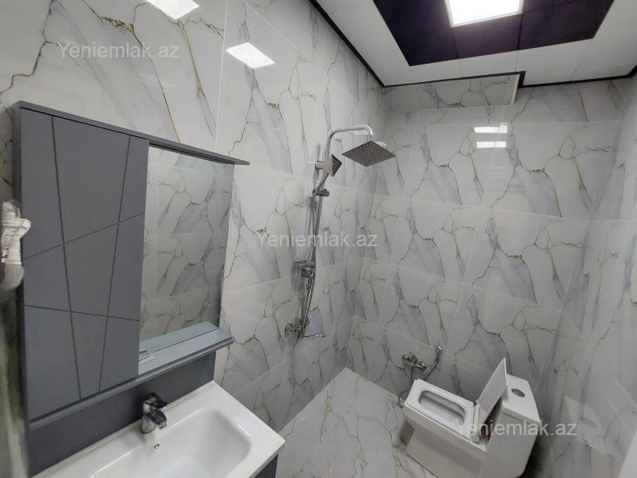 Satılır 5 otaqlı həyət evi 20.5 m²