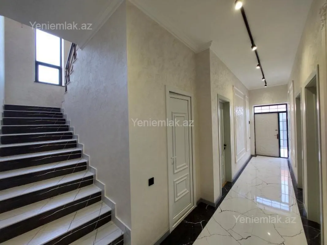 Satılır 5 otaqlı həyət evi 20.5 m²