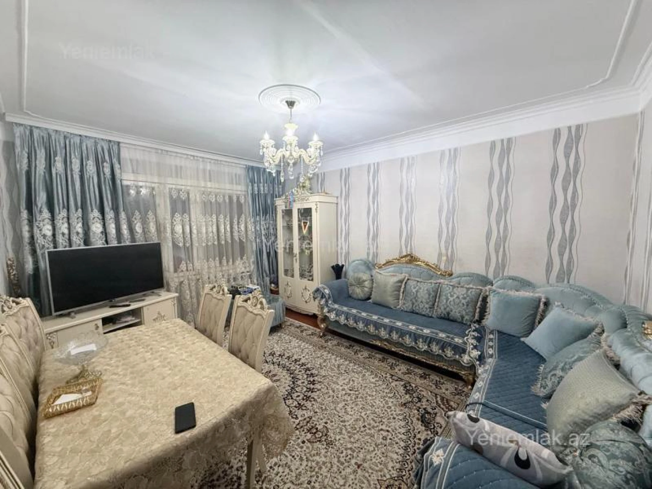Satılır 3 otaqlı köhnə tikili 70 m²