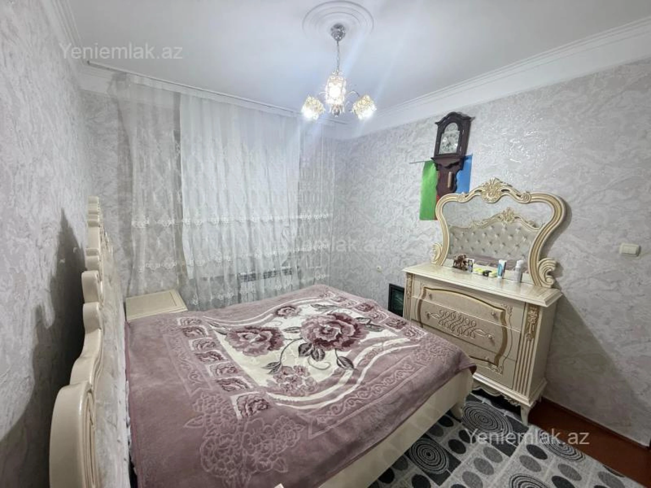 Satılır 3 otaqlı köhnə tikili 70 m²