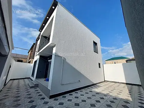 Satılır 4 otaqlı həyət evi 17.5 m²